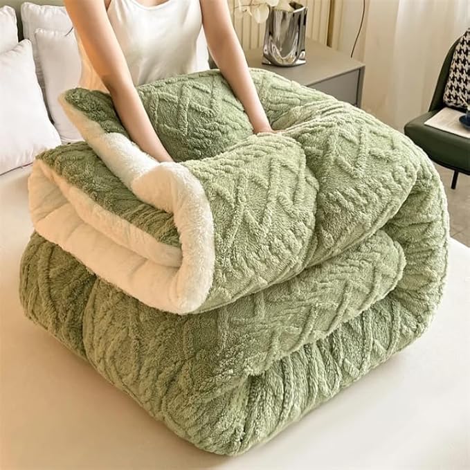 5 pcs Quilted comforter set 2 x standard pillows case 2 x conti pillow case 1 x Quilted comforter setPlush Sherpa Blanket, Double-Sided Fleece Throw, Sage Green, Soft Quilted Design