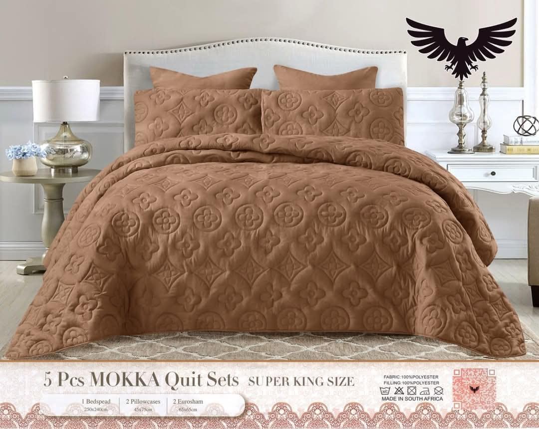 5 pieces bed spread super king cl(1 super king mokka quilt,2 standard pillow cases and 2 continental pillow cases) (Blue)